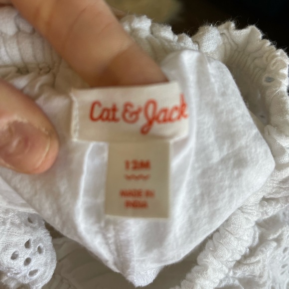 Baby Girl White Eyelet Dress ⭐️ - Picture 2 of 6